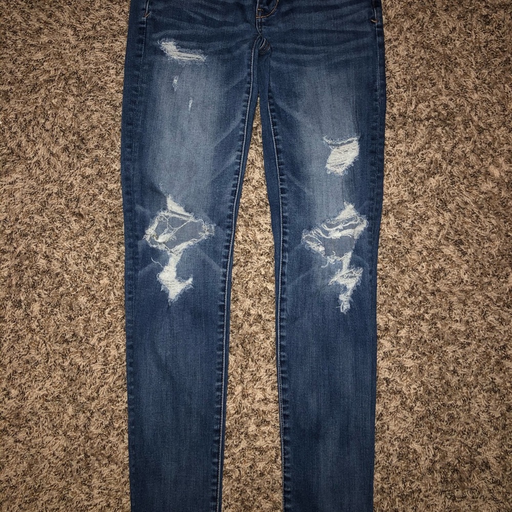 American eagle ripped jeans
